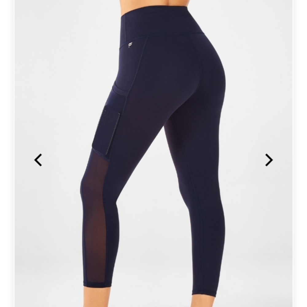 Fabletics Powerhold High Waist Pocket Capri